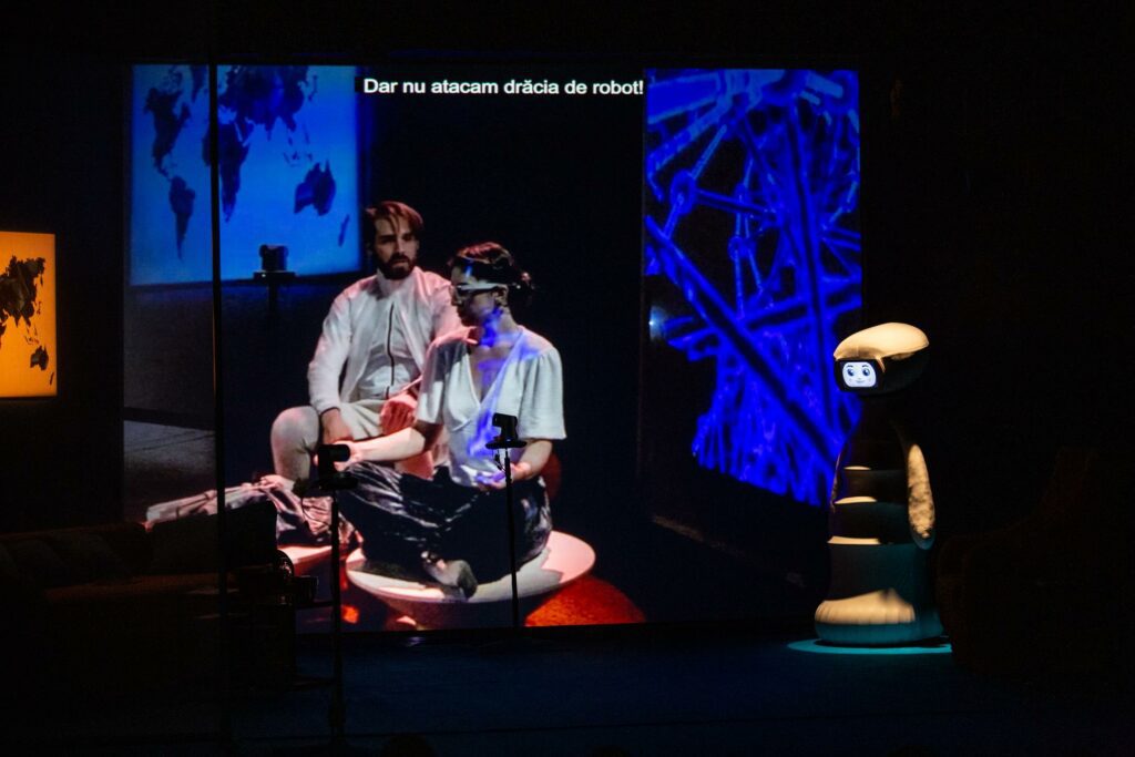 2032 Smart Family - Monica Buzoianu e Giovanni Longhin