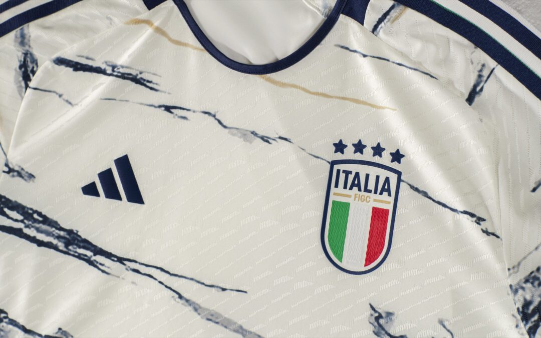 L’Italia del calcio cambia maglia