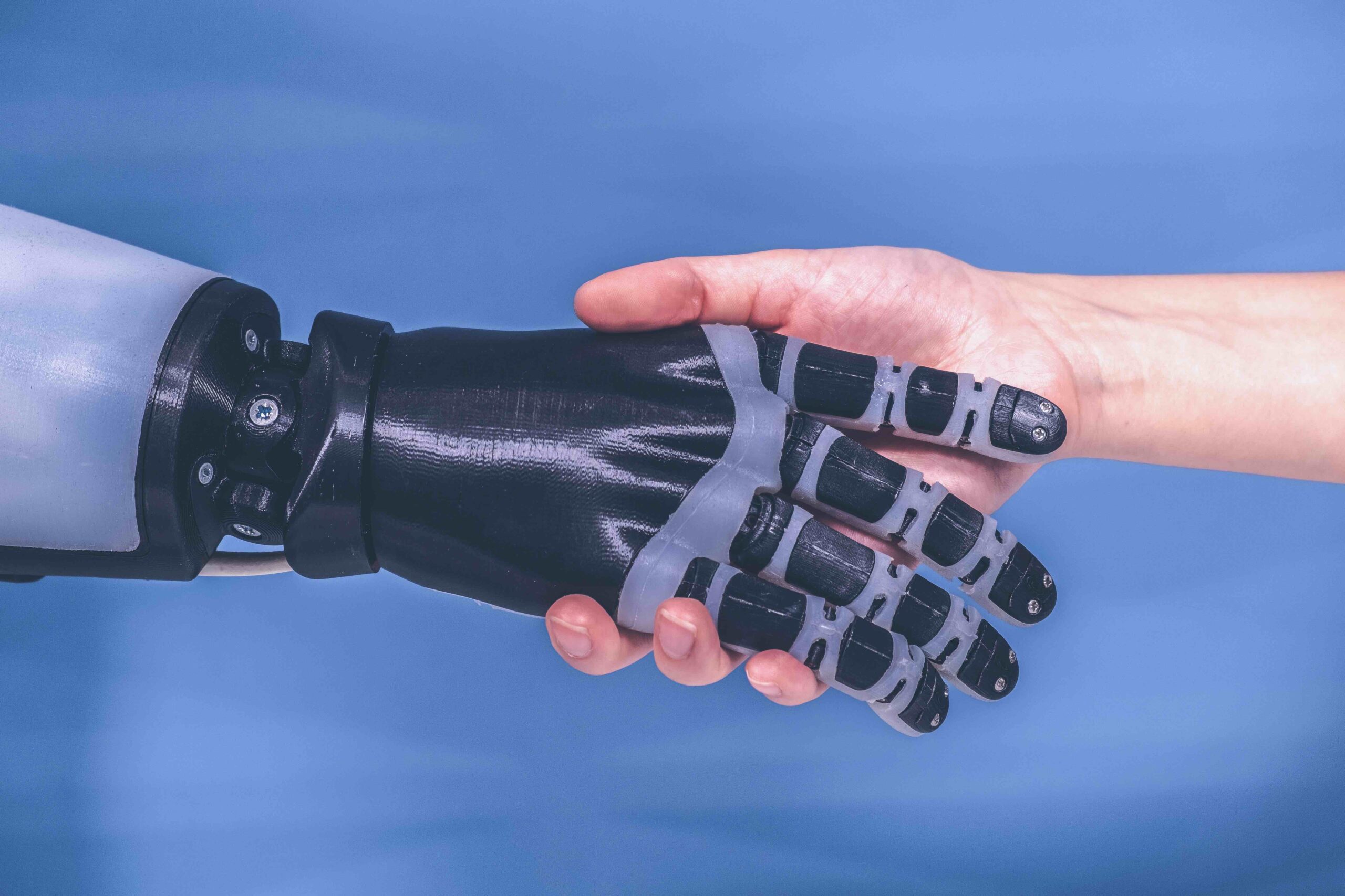 Arrivano le protesi bioniche realizzate con pelle hi-tech italiana