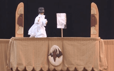 A Bruxelles i burattini italiani contro la violenza sulle donne