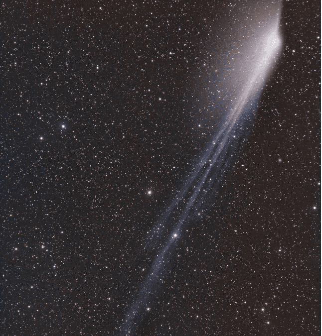 Scatto italiano per una recente foto del giorno Nasa