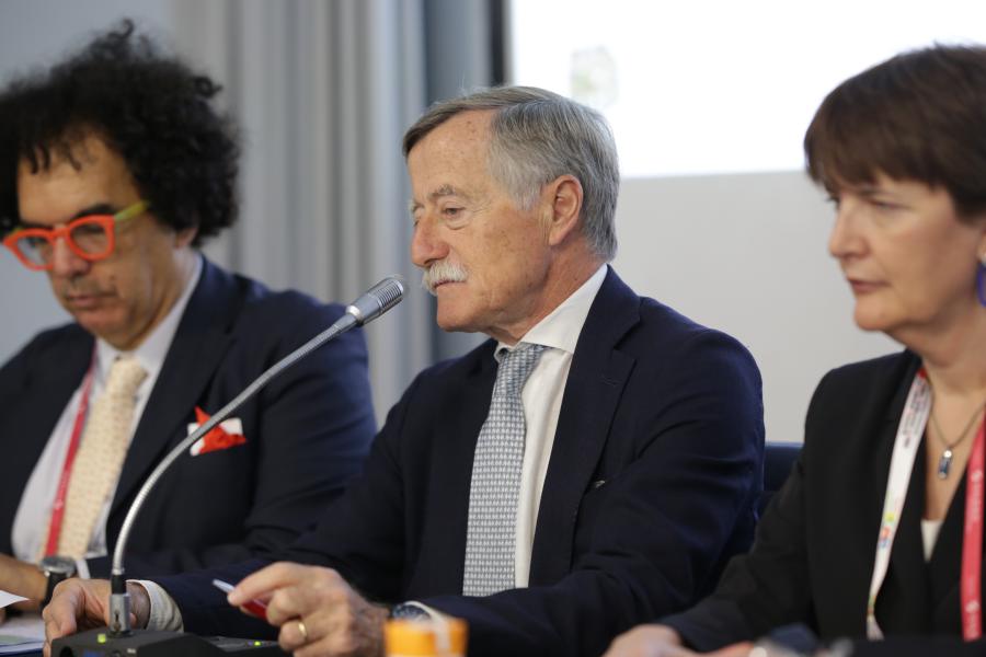 Lotta all’HIV, in Italia si cerca ancora la prevenzione