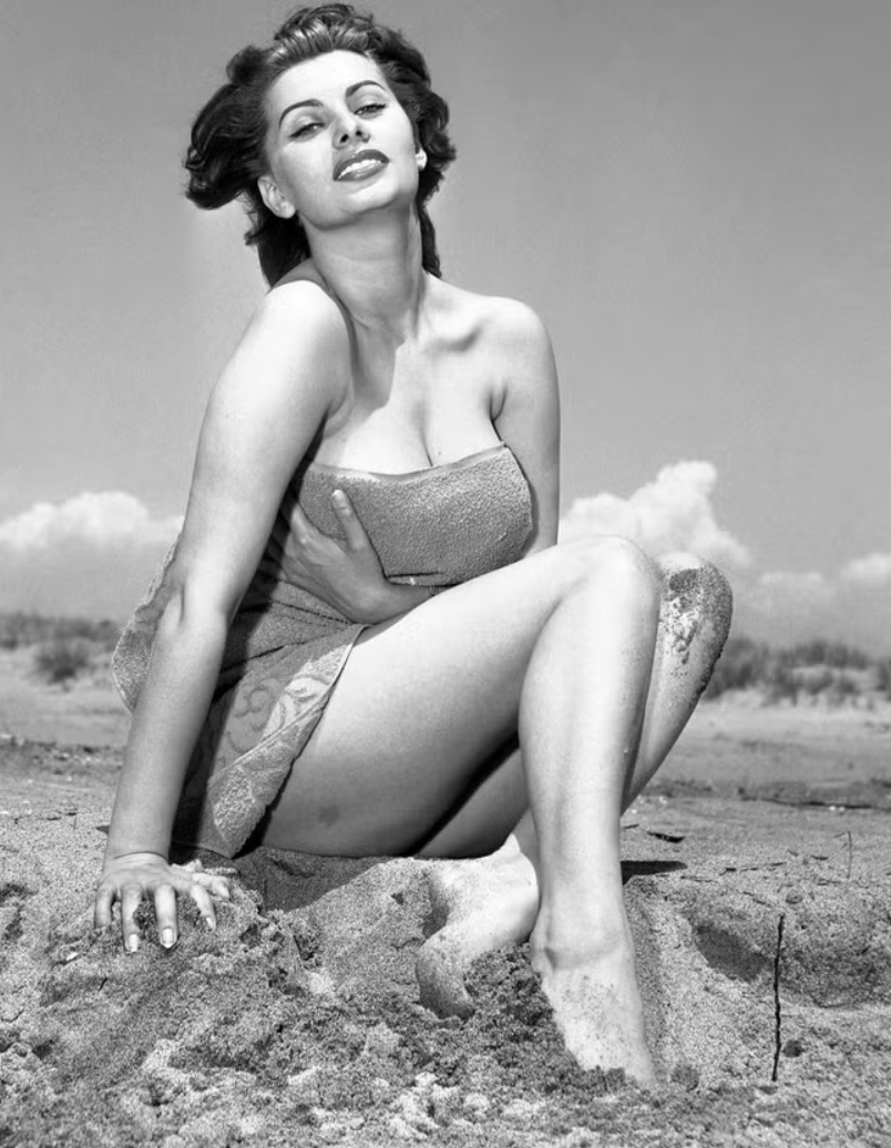 Sophia Loren - Reporters & Associati